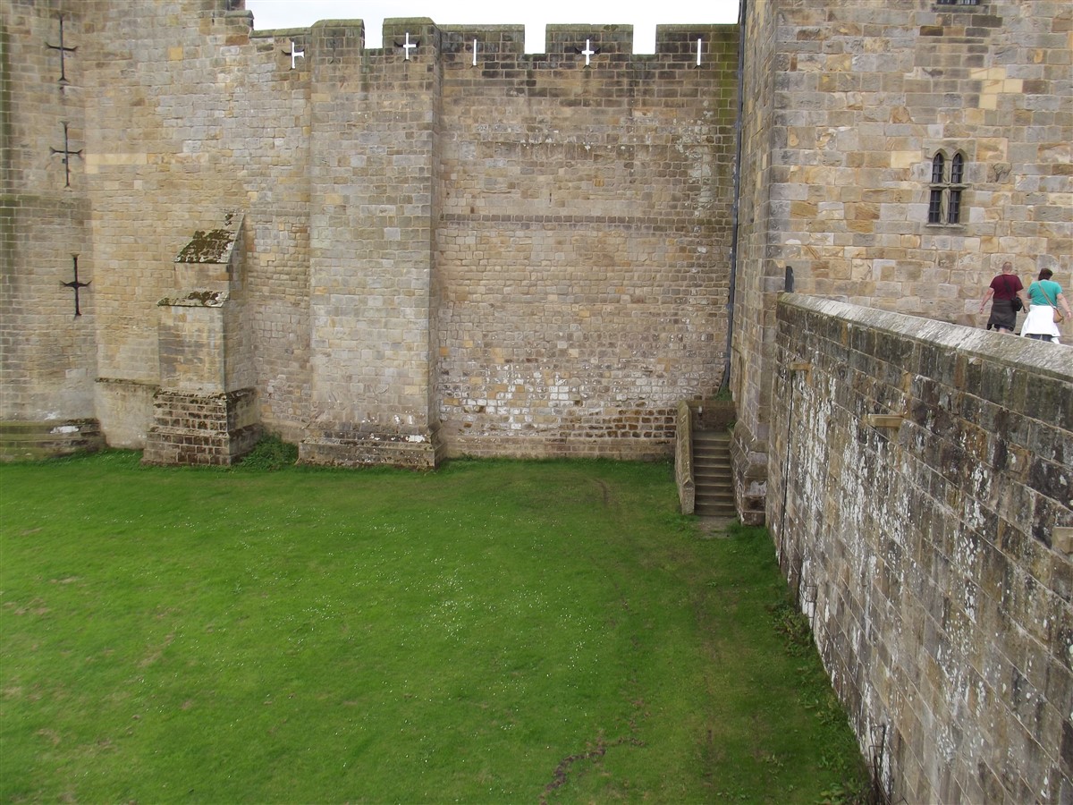 alnwick castle floor plan